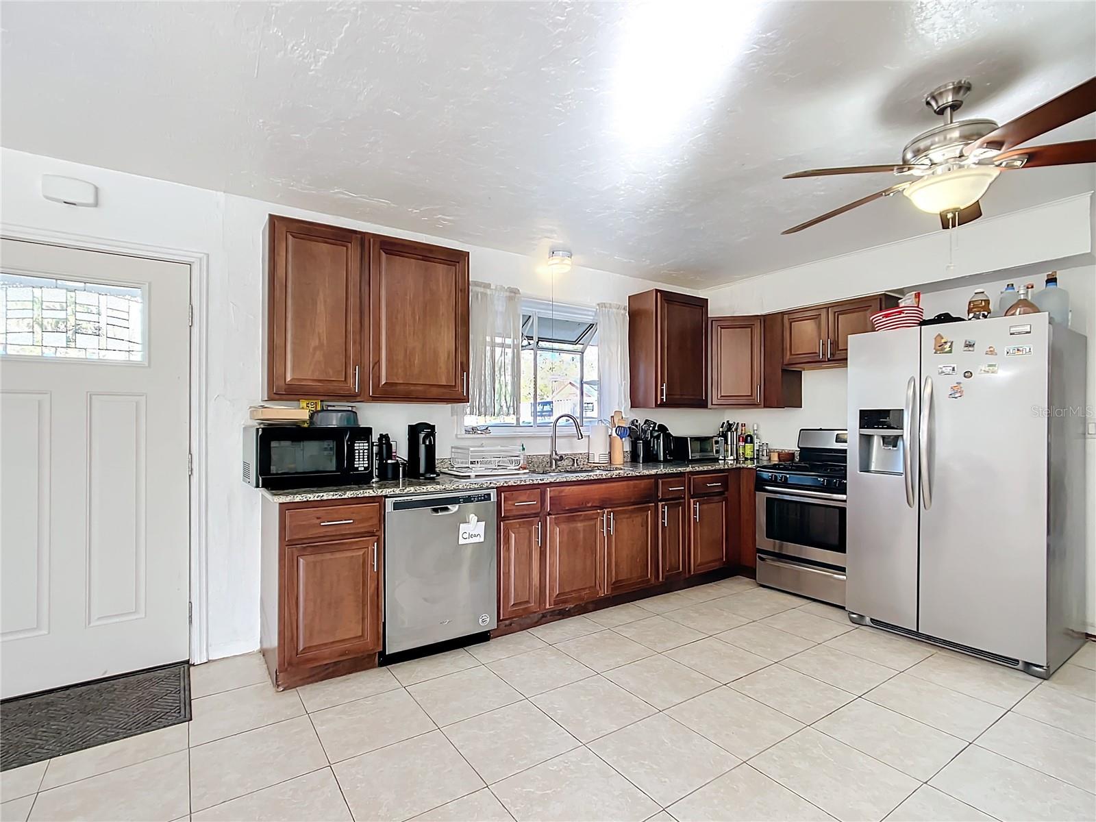 411 NE 10TH ST, GAINESVILLE, FL, 32601