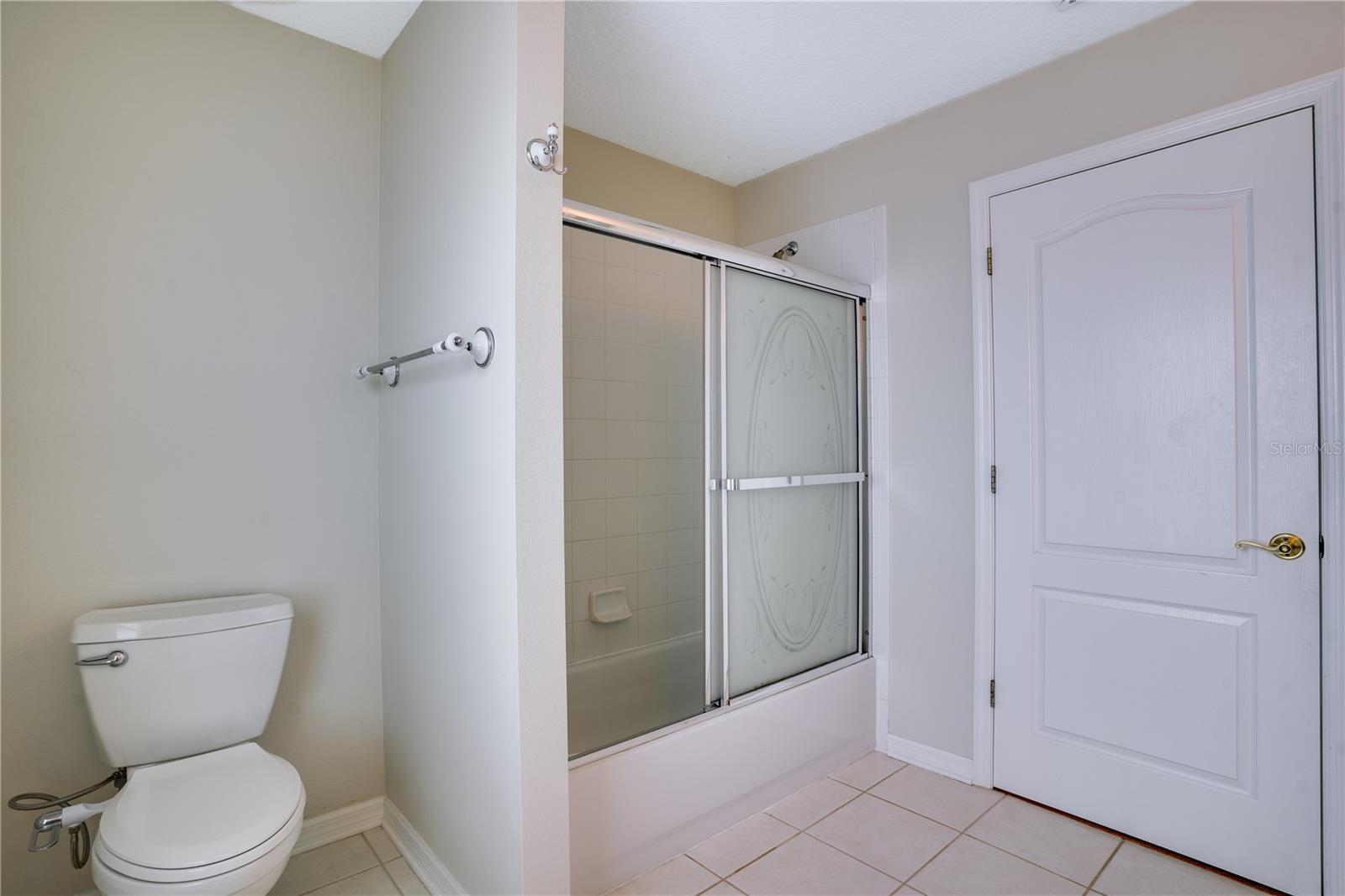 18809 CHAVILLE RD, LUTZ, FL, 33558
