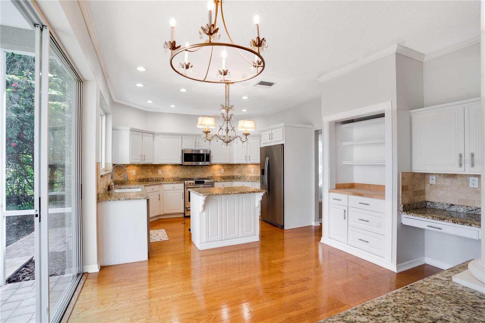 18809 CHAVILLE RD, LUTZ, FL, 33558