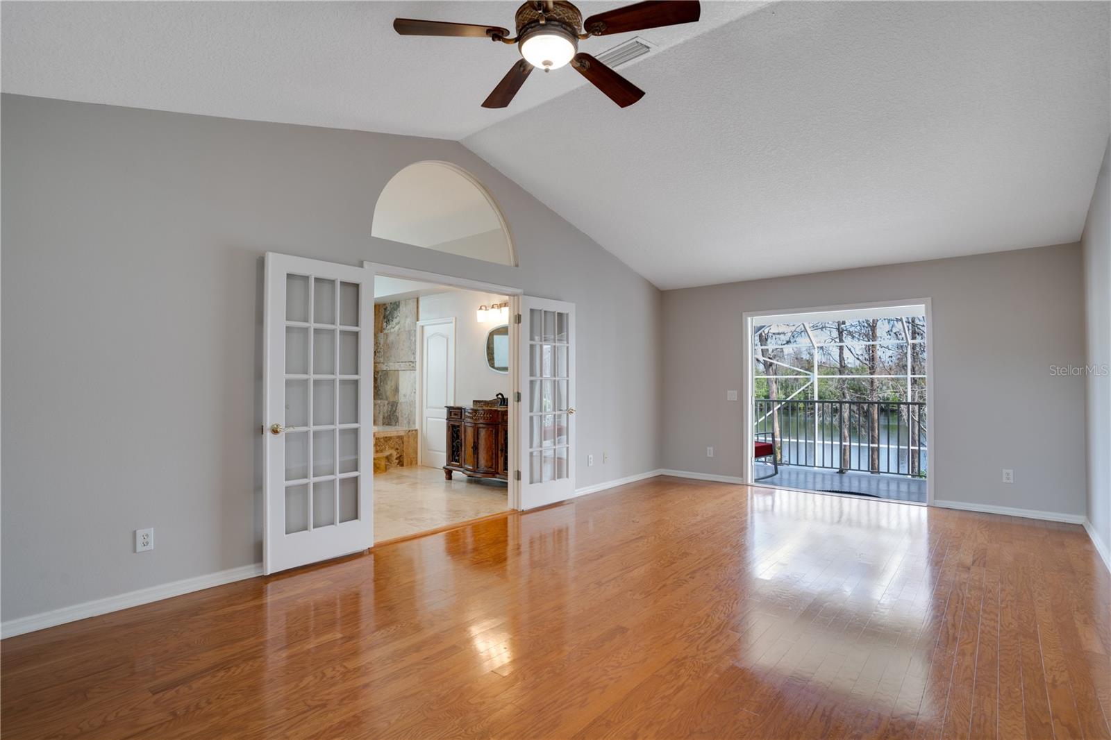 18809 CHAVILLE RD, LUTZ, FL, 33558