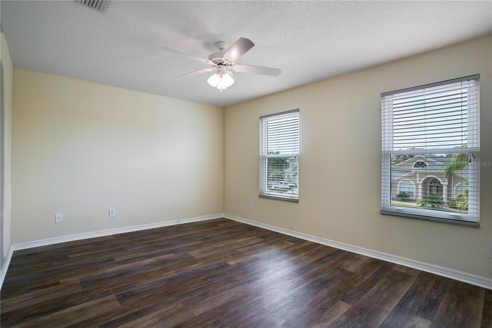 18809 CHAVILLE RD, LUTZ, FL, 33558