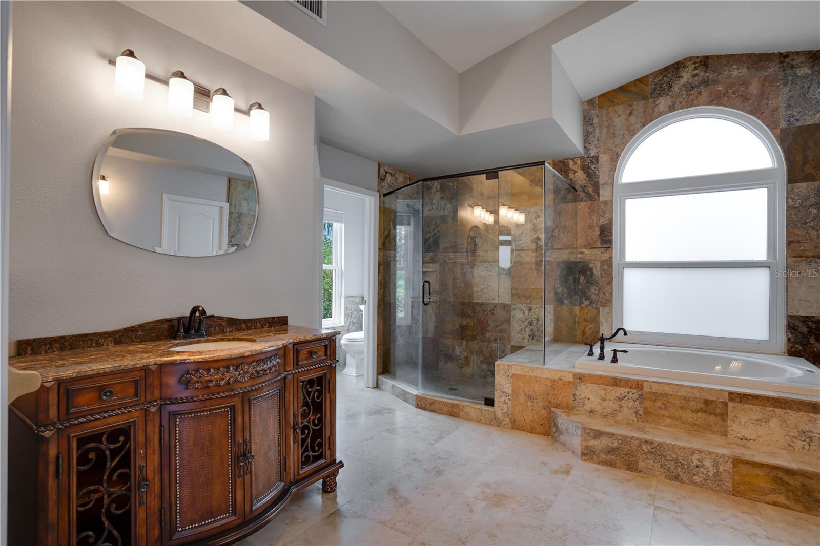 18809 CHAVILLE RD, LUTZ, FL, 33558