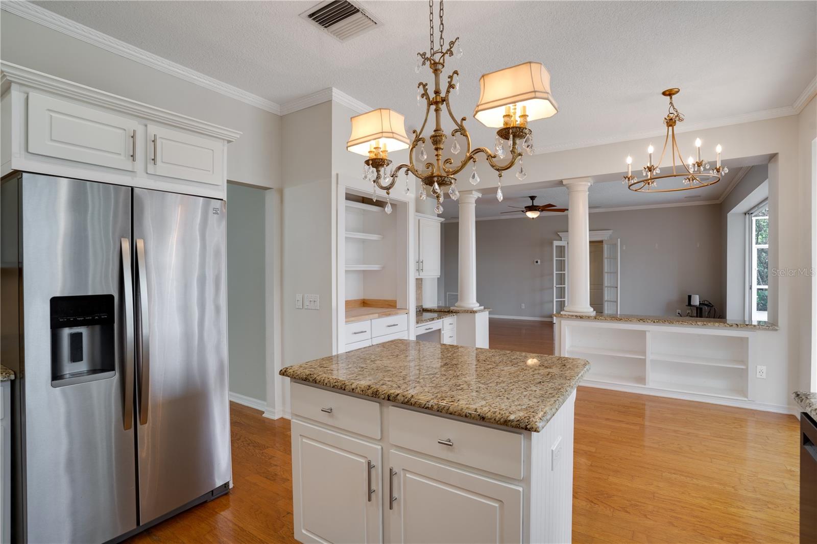 18809 CHAVILLE RD, LUTZ, FL, 33558