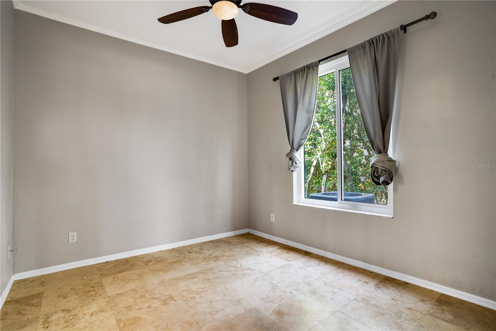 18809 CHAVILLE RD, LUTZ, FL, 33558