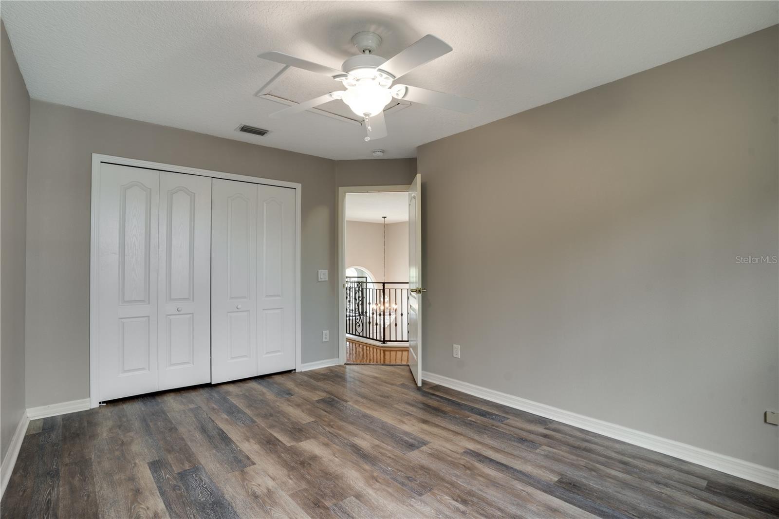 18809 CHAVILLE RD, LUTZ, FL, 33558
