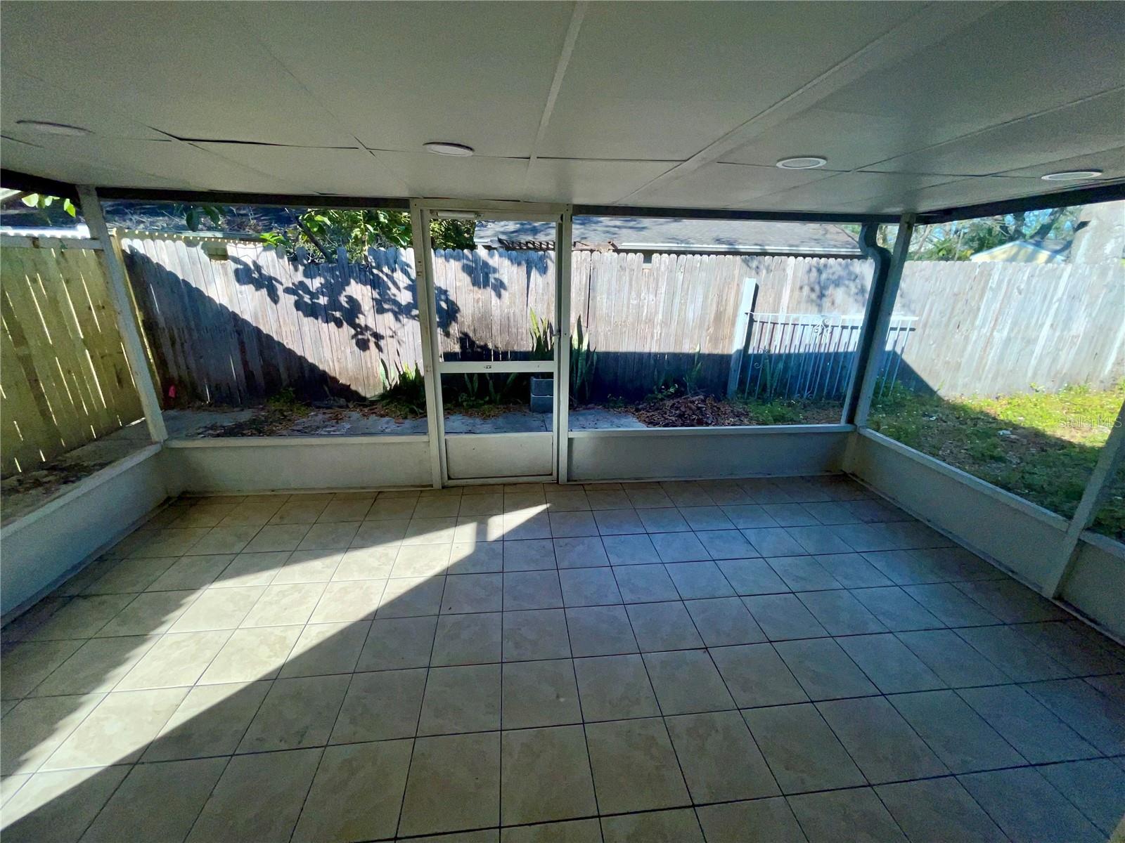 4814 NORTHDALE BLVD, TAMPA, FL, 33624