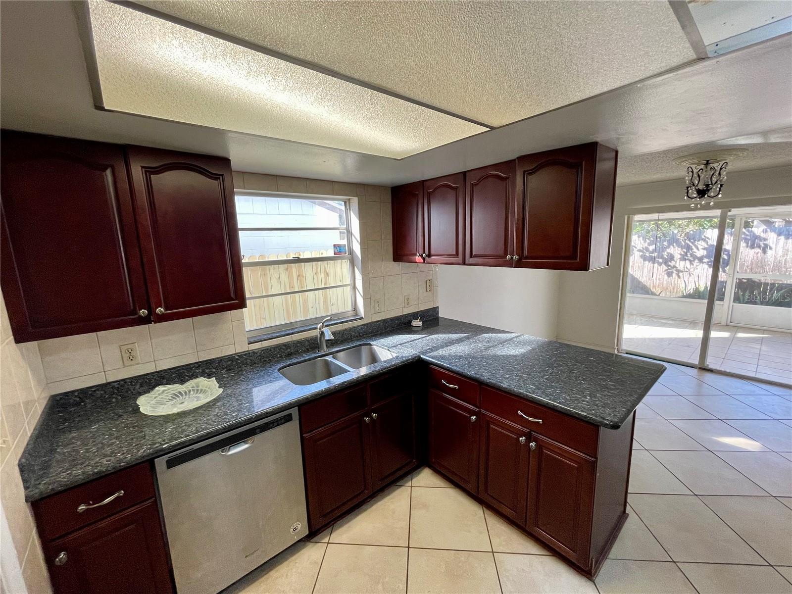 4814 NORTHDALE BLVD, TAMPA, FL, 33624