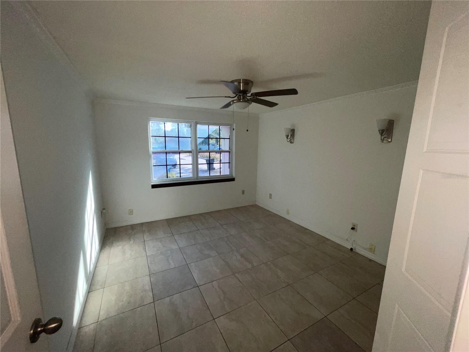 4814 NORTHDALE BLVD, TAMPA, FL, 33624