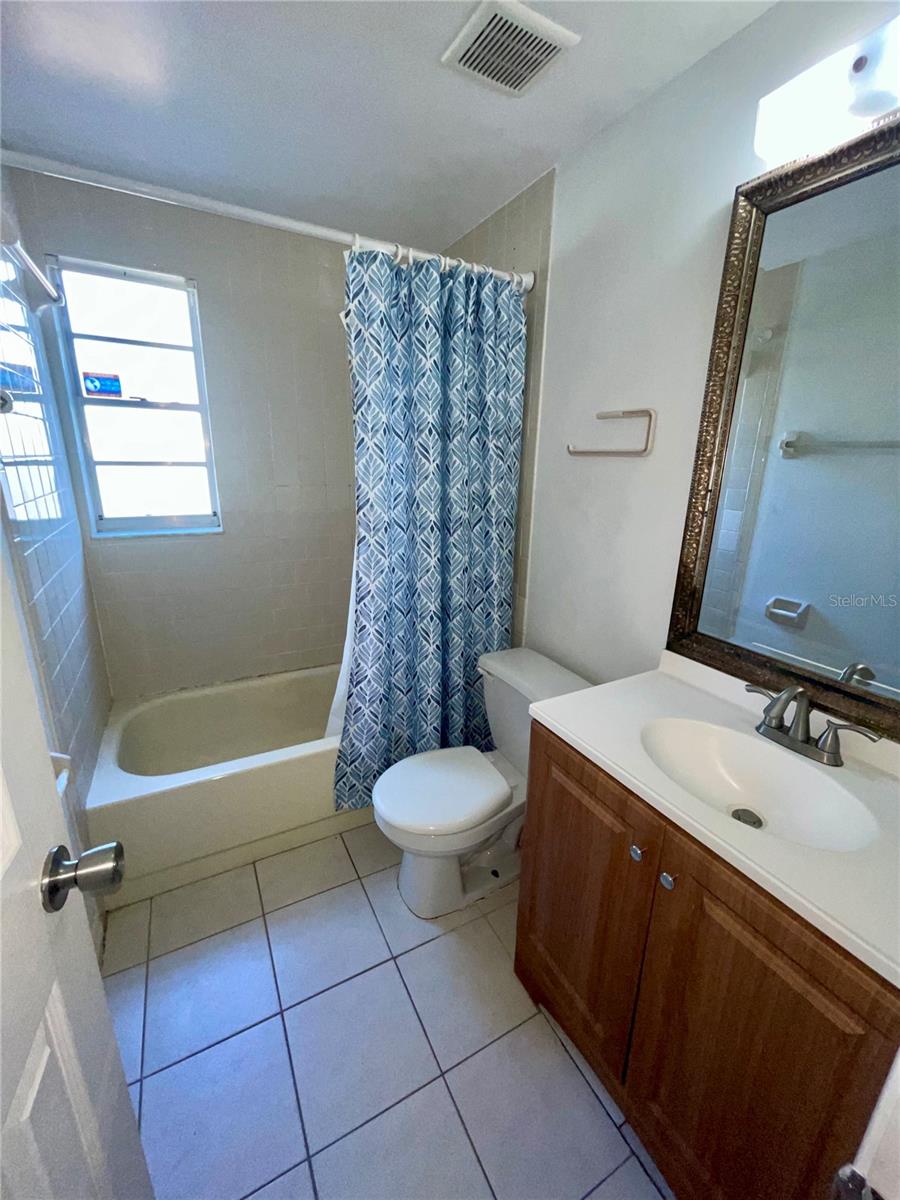 4814 NORTHDALE BLVD, TAMPA, FL, 33624