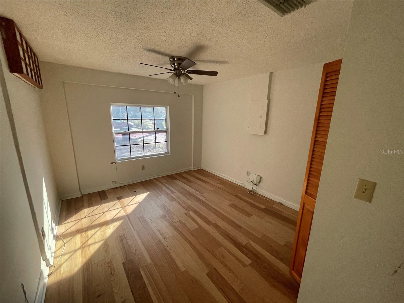 4814 NORTHDALE BLVD, TAMPA, FL, 33624