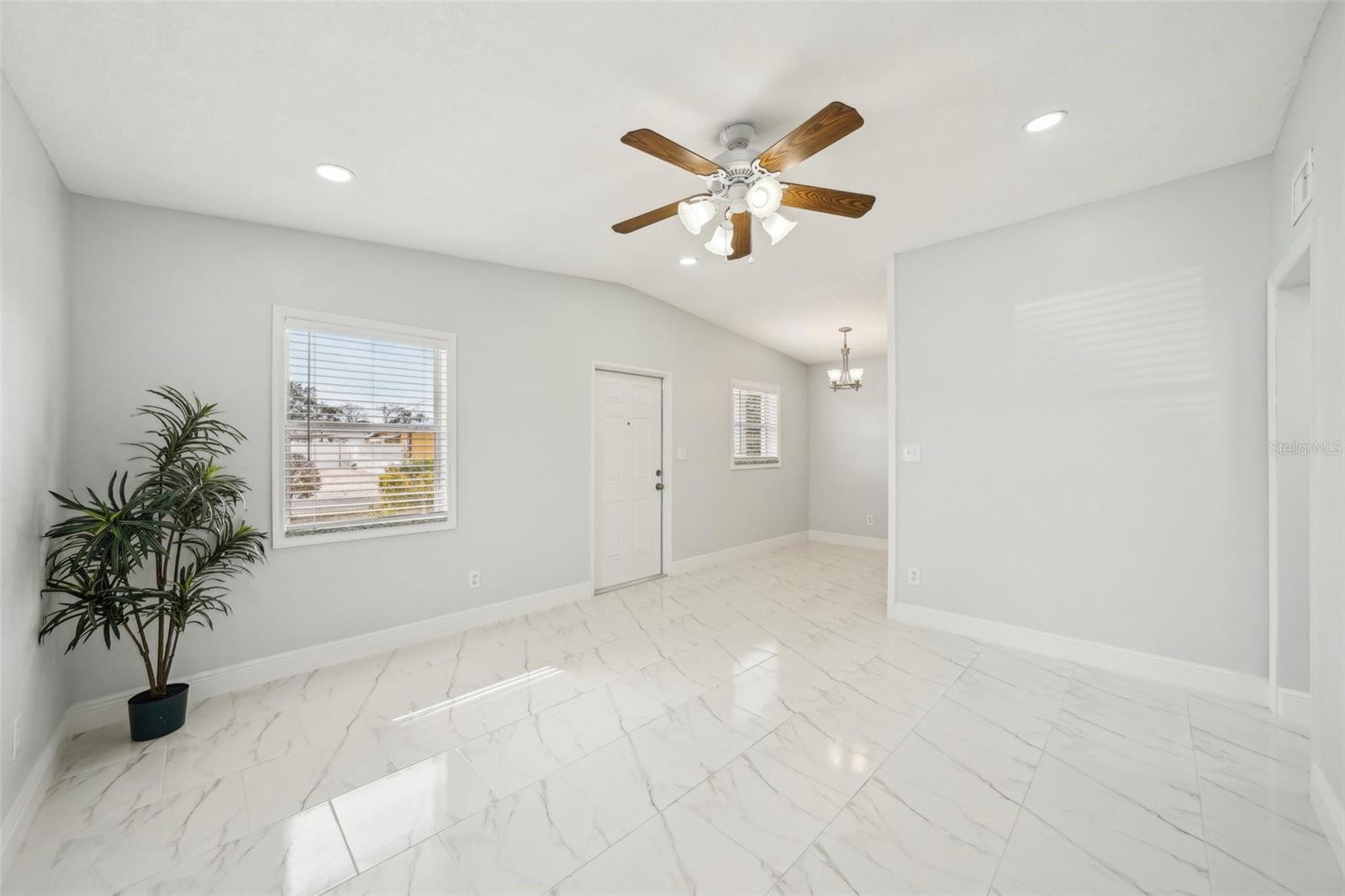 2503 W CRAWFORD ST, TAMPA, FL, 33614
