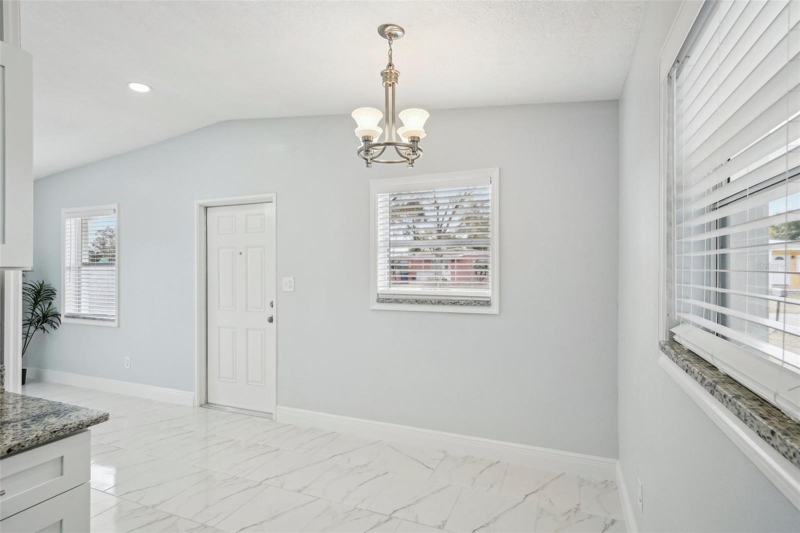 2503 W CRAWFORD ST, TAMPA, FL, 33614
