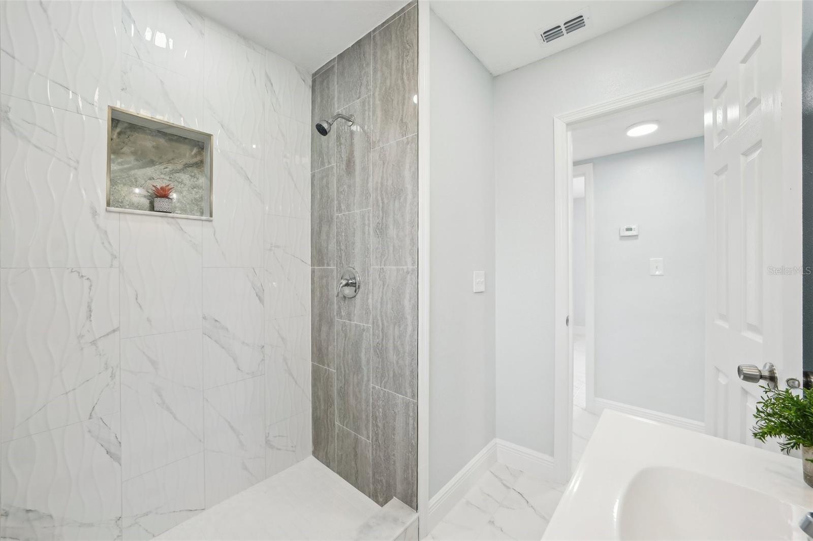 2503 W CRAWFORD ST, TAMPA, FL, 33614