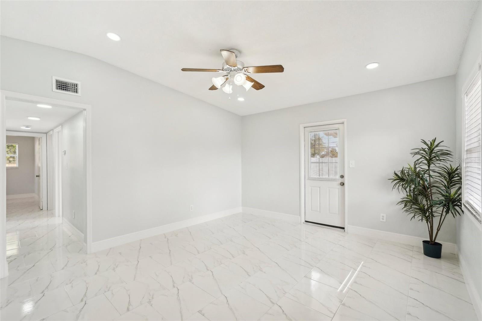2503 W CRAWFORD ST, TAMPA, FL, 33614