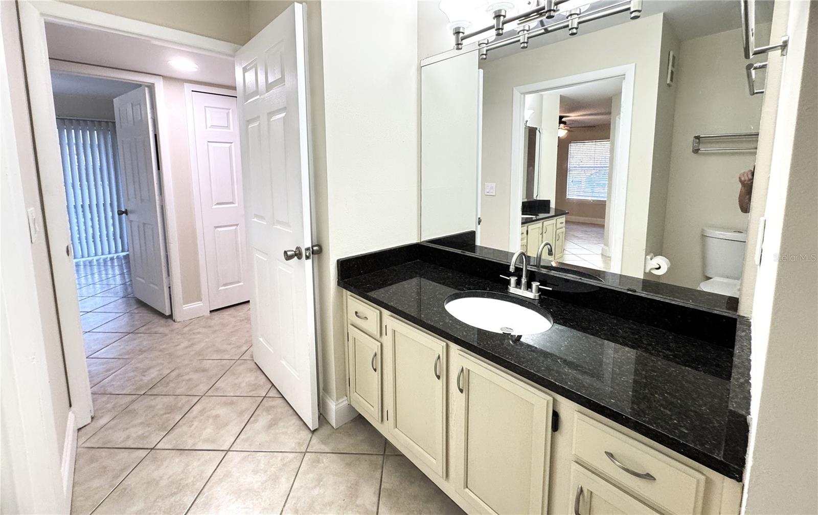 498 N PIN OAK PL #104, LONGWOOD, FL, 32779