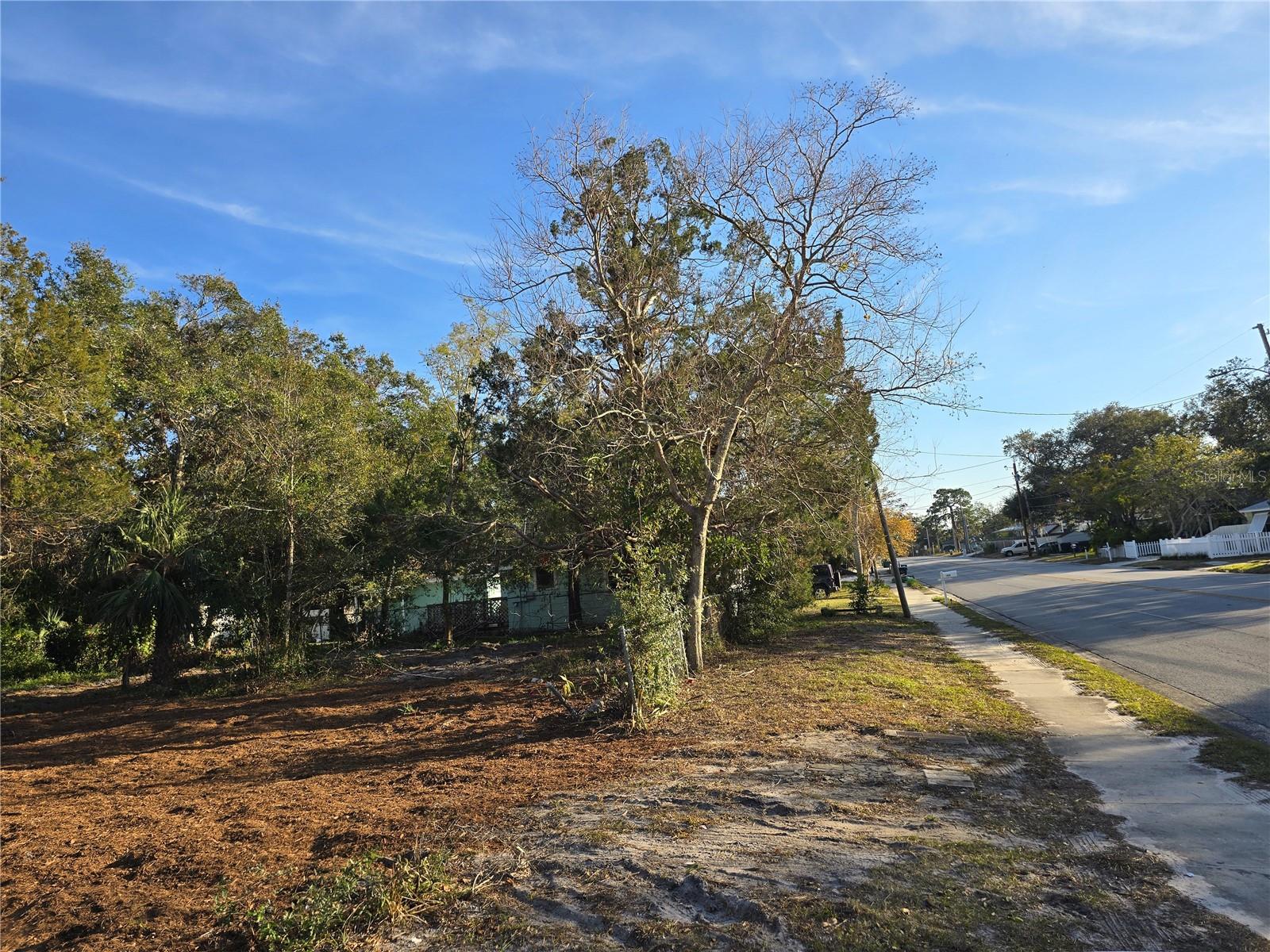 1825 DOUGLAS AVE, CLEARWATER, FL, 33755