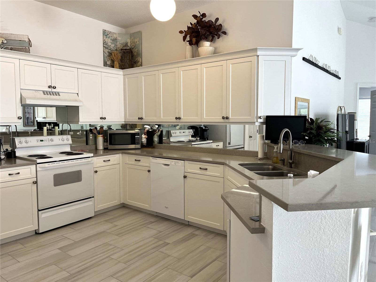 512 ISLAMORADA BLVD, PUNTA GORDA, FL, 33955