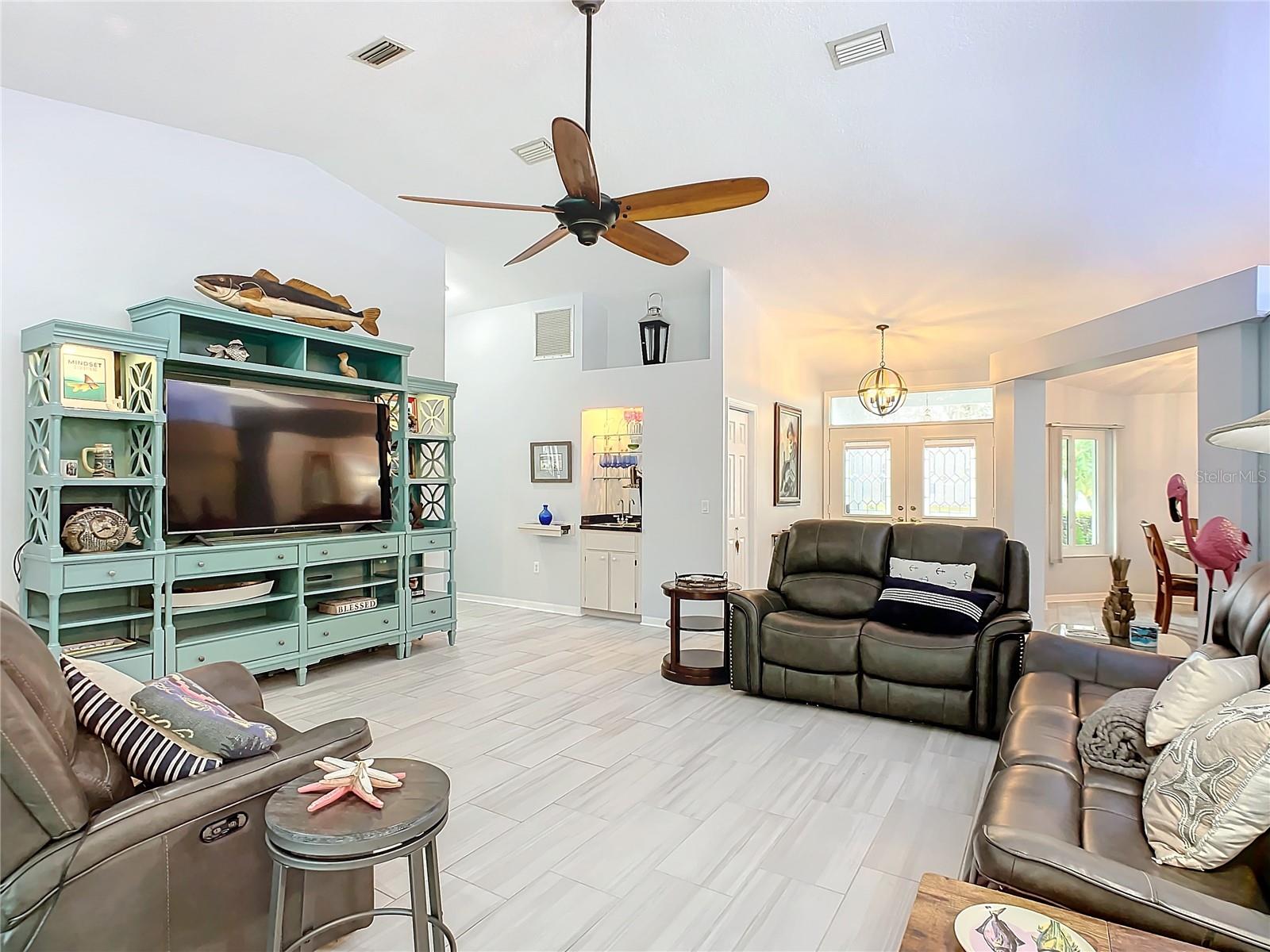 11430 LAKE EUSTIS DR, LEESBURG, FL, 34788