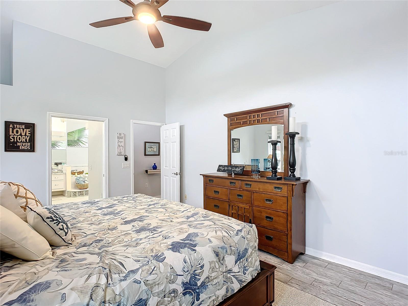 11430 LAKE EUSTIS DR, LEESBURG, FL, 34788