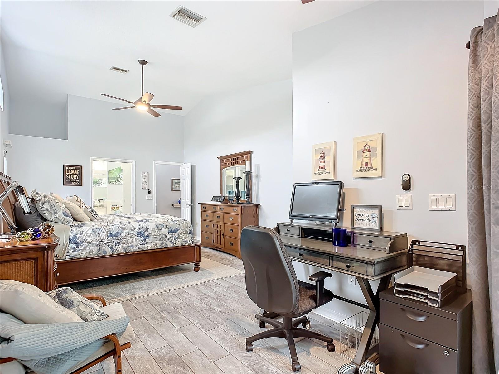 11430 LAKE EUSTIS DR, LEESBURG, FL, 34788