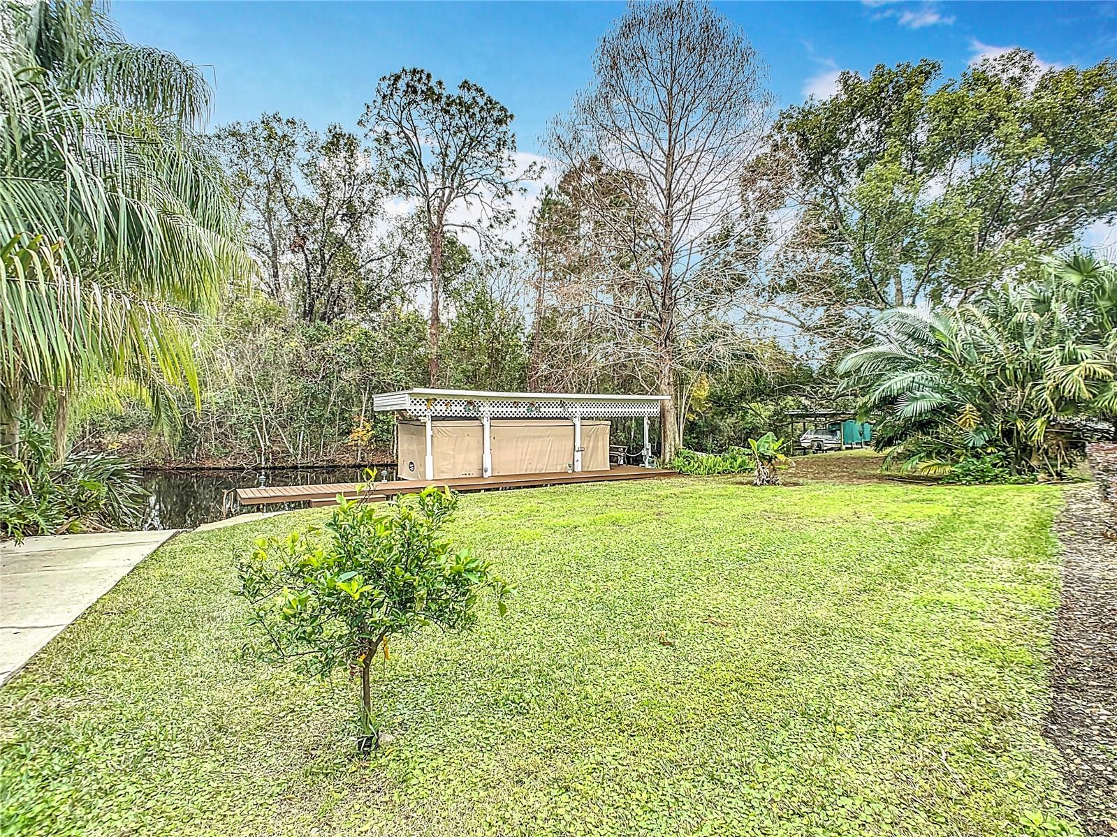 11430 LAKE EUSTIS DR, LEESBURG, FL, 34788