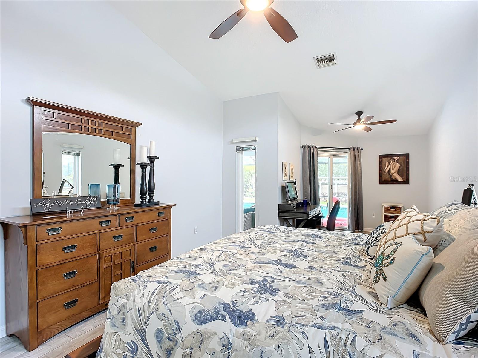 11430 LAKE EUSTIS DR, LEESBURG, FL, 34788
