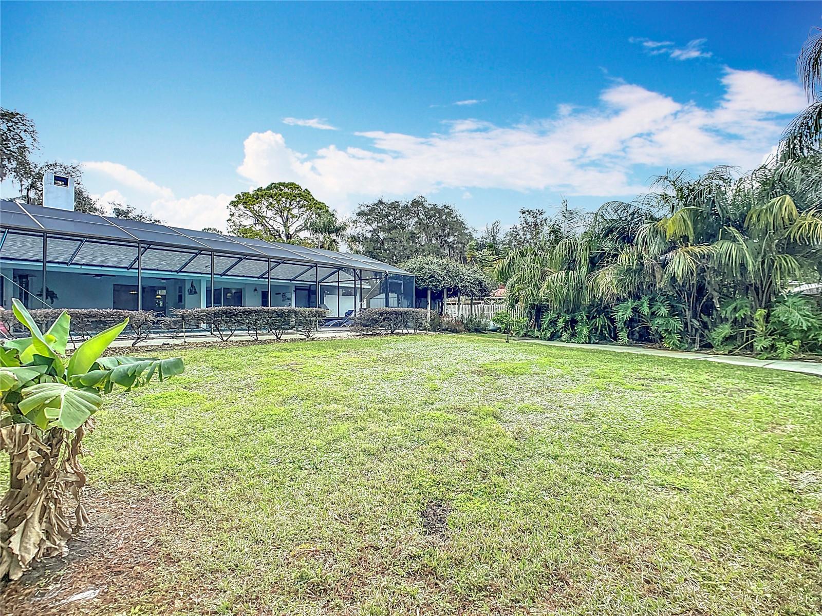 11430 LAKE EUSTIS DR, LEESBURG, FL, 34788