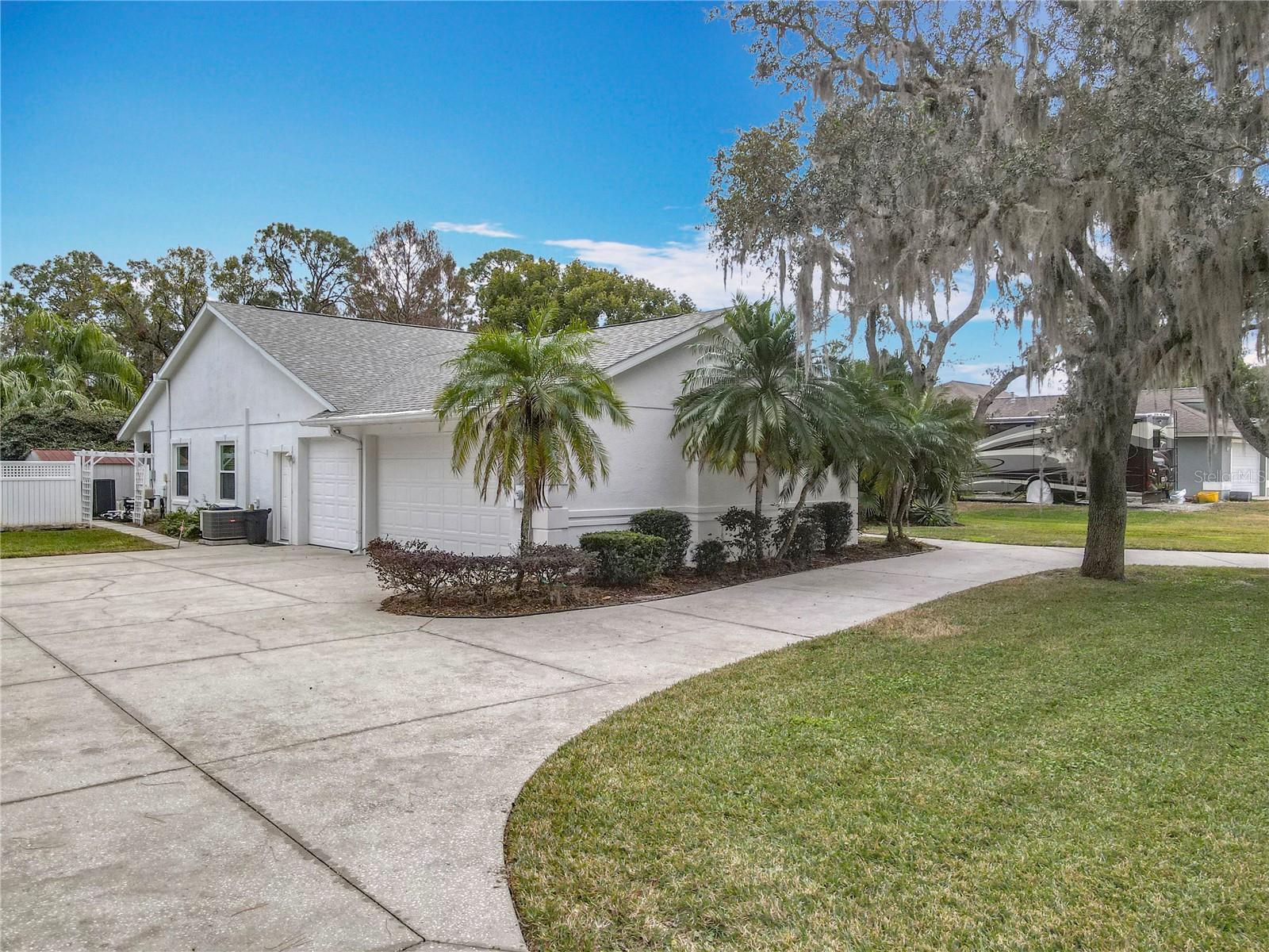 11430 LAKE EUSTIS DR, LEESBURG, FL, 34788