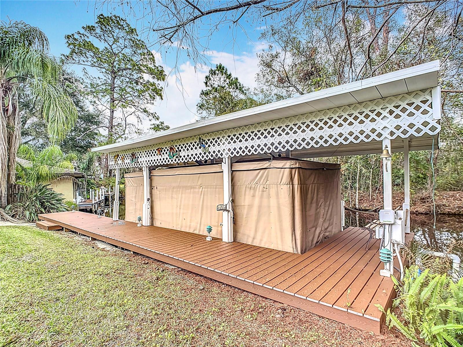 11430 LAKE EUSTIS DR, LEESBURG, FL, 34788