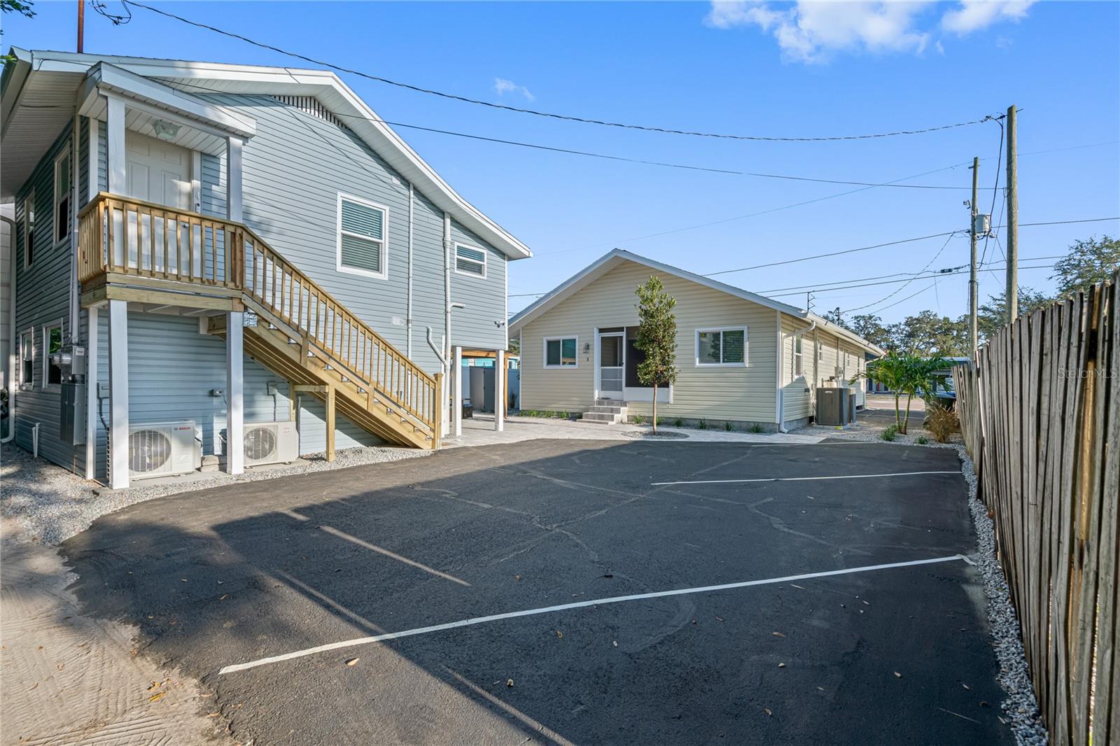742 MAIN ST, DUNEDIN, FL, 34698