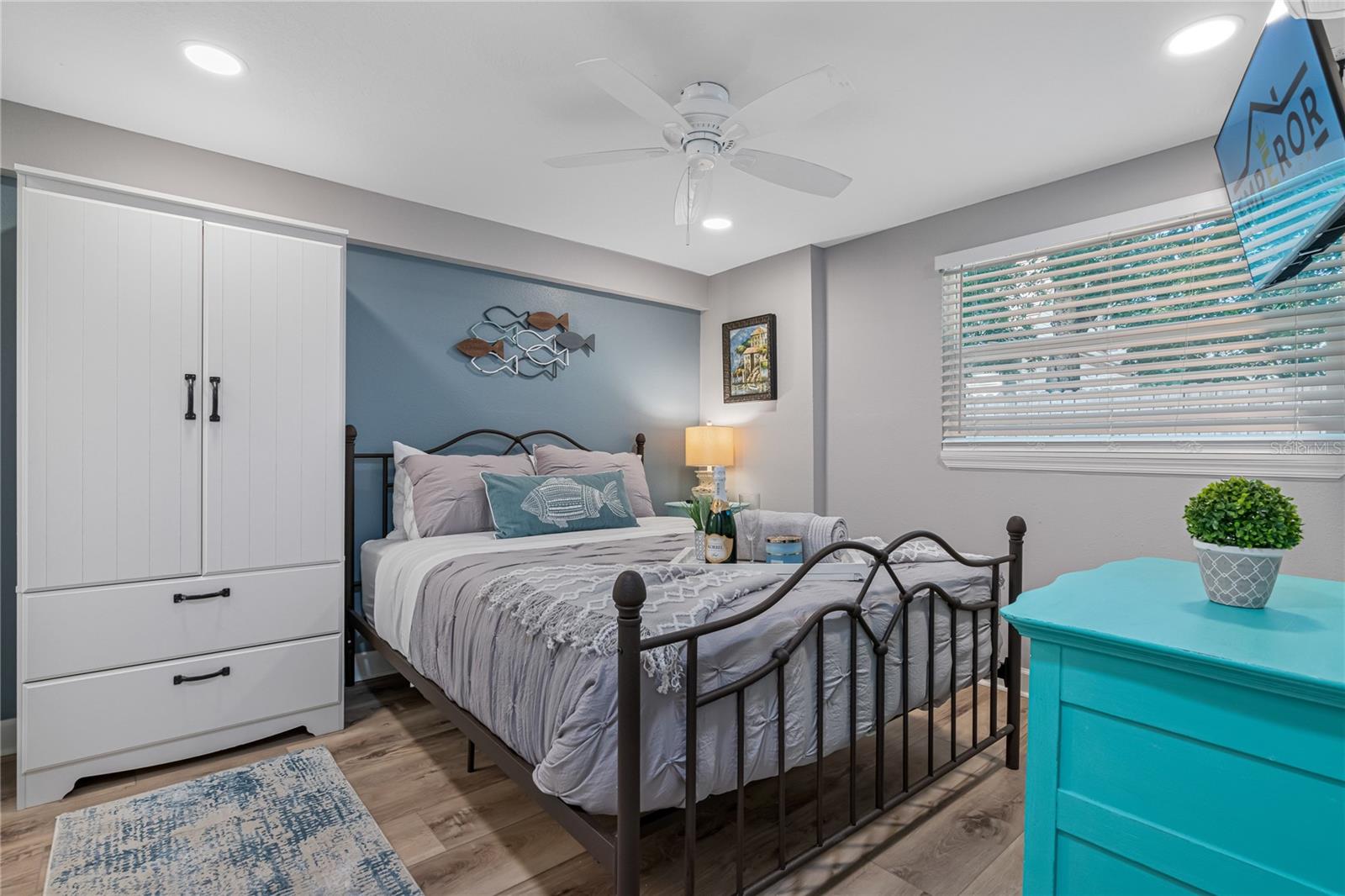 742 MAIN ST, DUNEDIN, FL, 34698