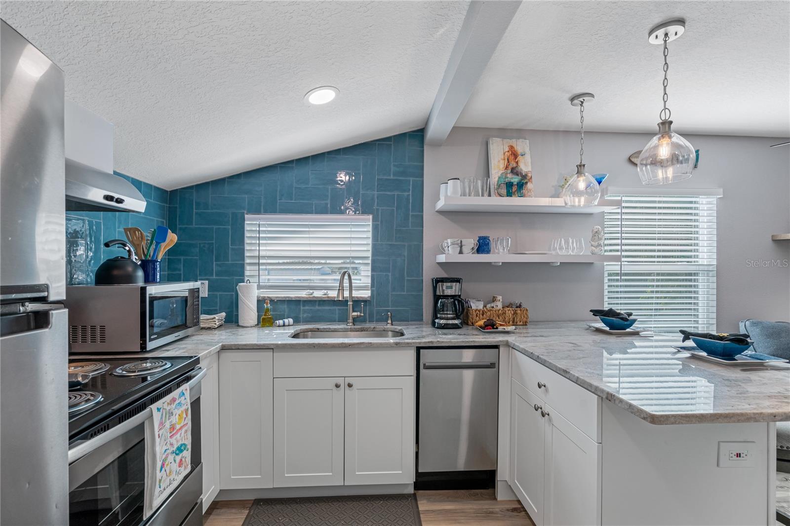 742 MAIN ST, DUNEDIN, FL, 34698