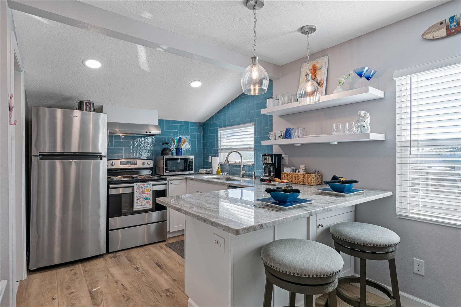 742 MAIN ST, DUNEDIN, FL, 34698