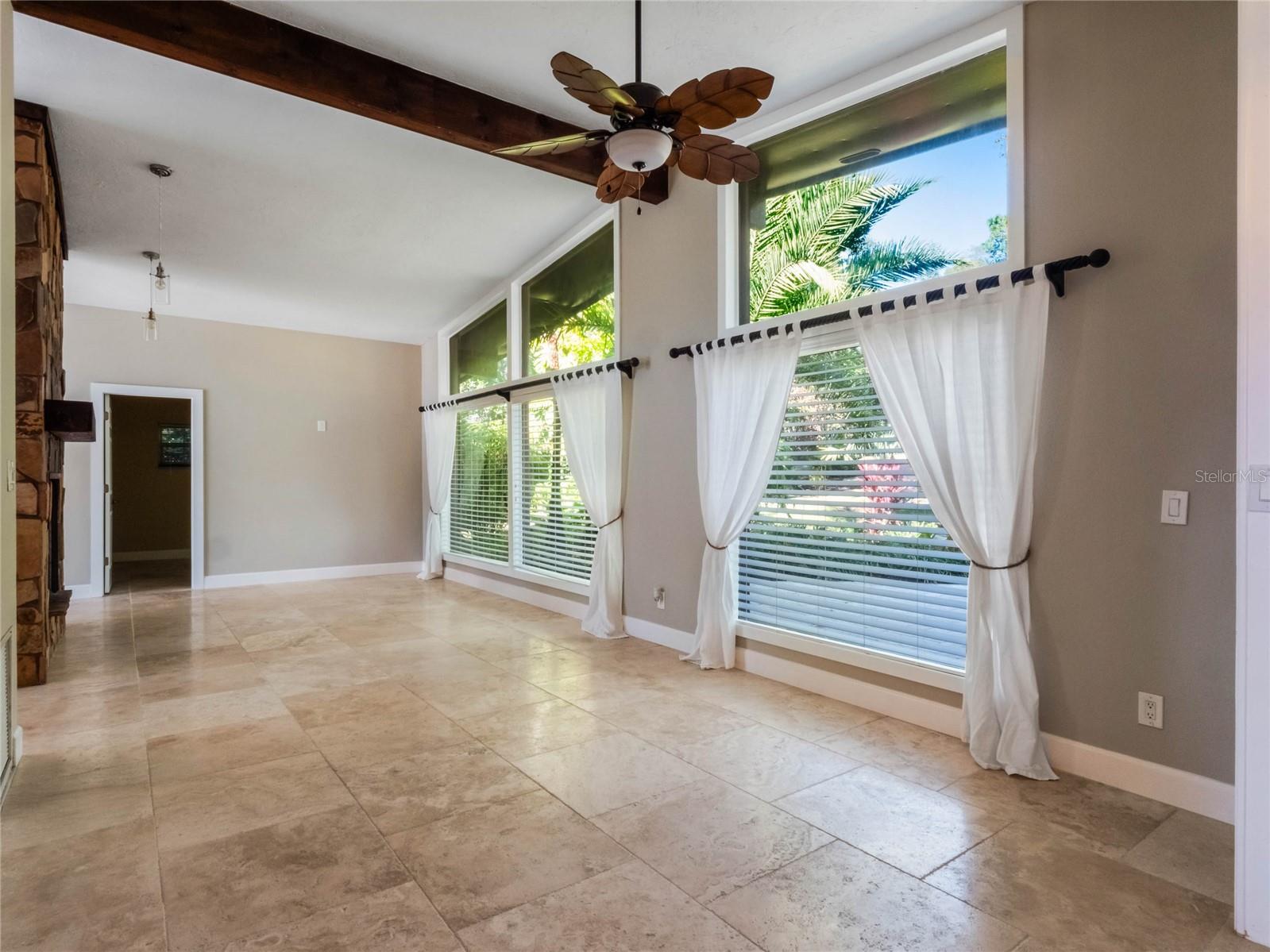 960 SEMINOLE AVE, ALTAMONTE SPRINGS, FL, 32701