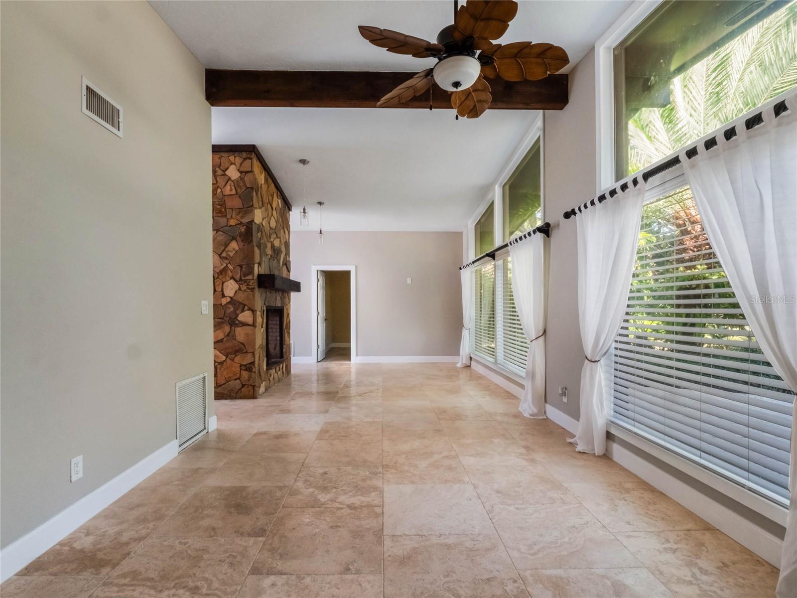 960 SEMINOLE AVE, ALTAMONTE SPRINGS, FL, 32701