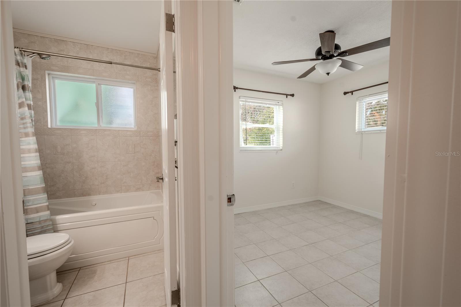 404 MANOR BLVD, PALM HARBOR, FL, 34683