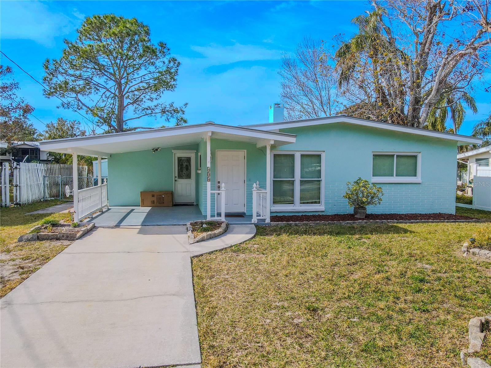 404 MANOR BLVD, PALM HARBOR, FL, 34683