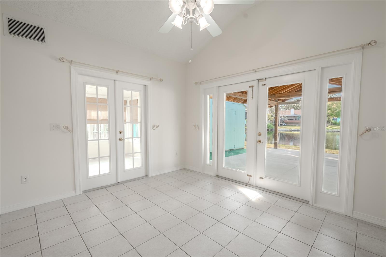 404 MANOR BLVD, PALM HARBOR, FL, 34683