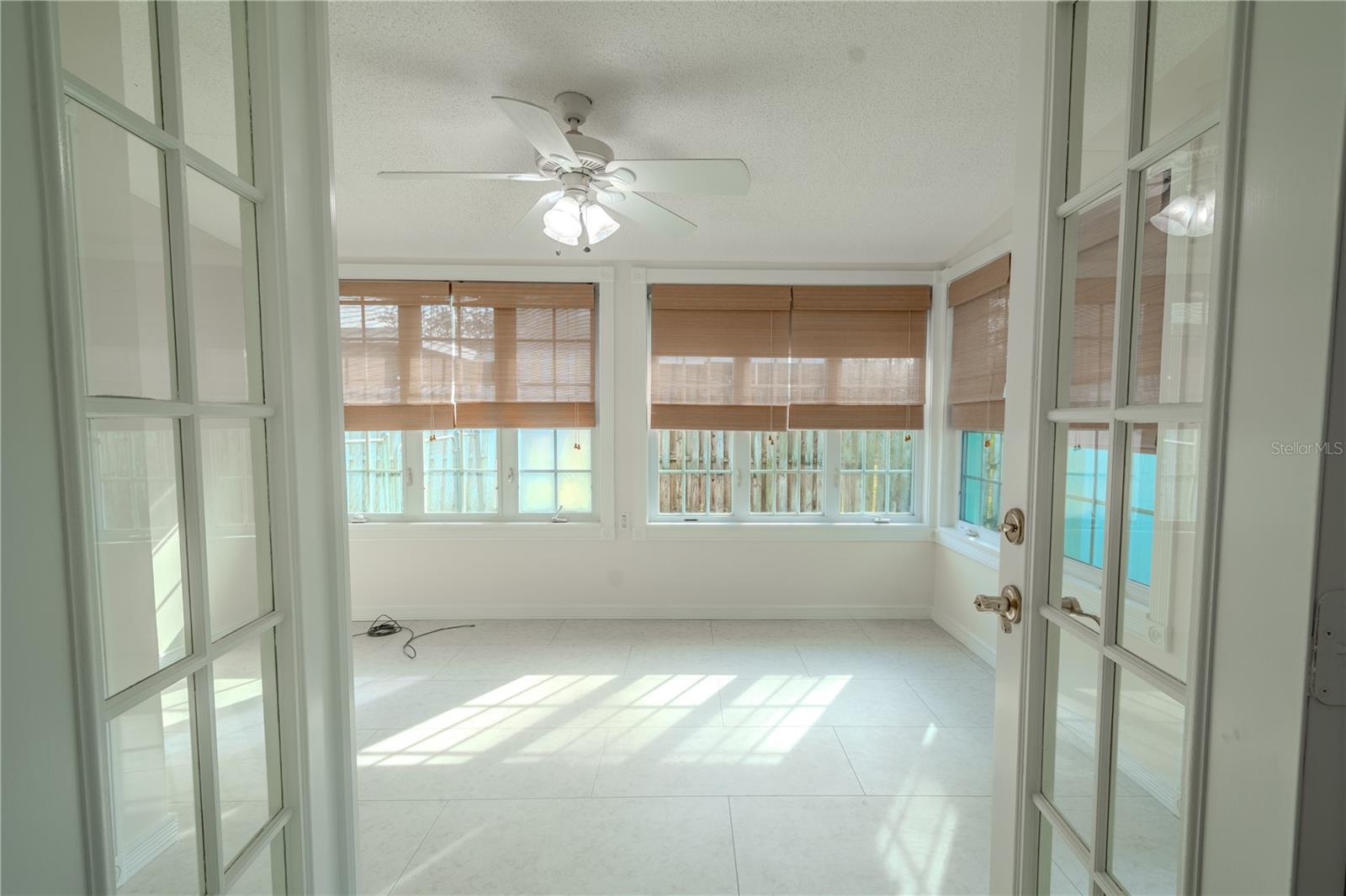 404 MANOR BLVD, PALM HARBOR, FL, 34683