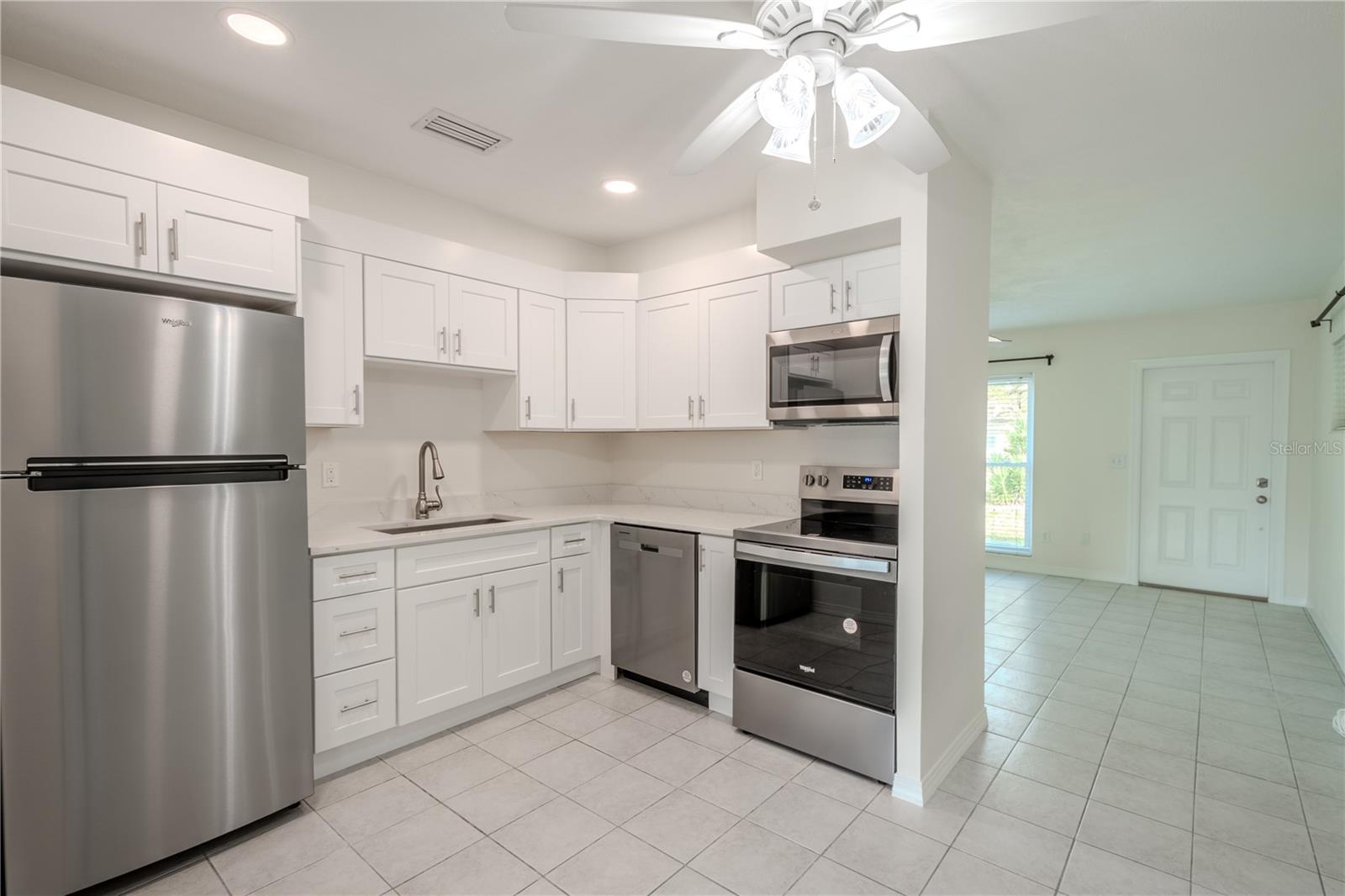 404 MANOR BLVD, PALM HARBOR, FL, 34683