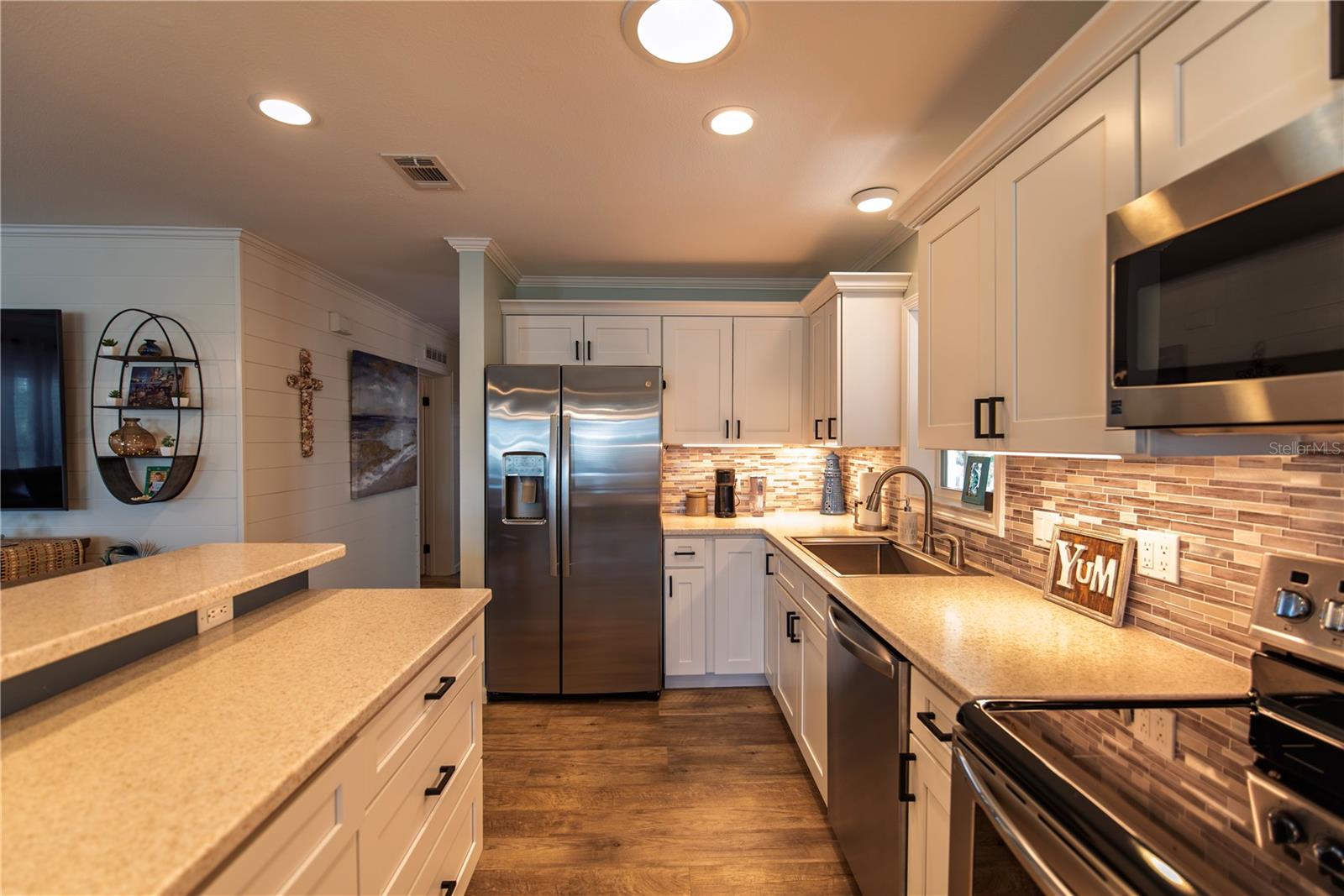 52 AMSTERDAM AVE, PUNTA GORDA, FL, 33950