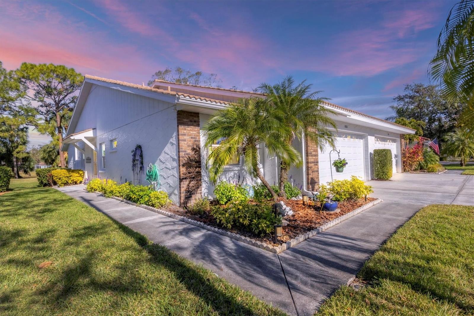 5828 GARDEN LAKES DR, BRADENTON, FL, 34203