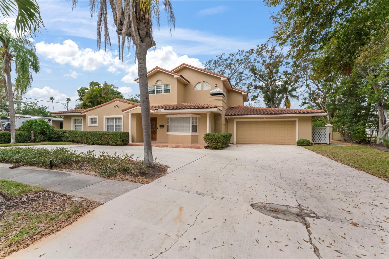 660 GENEVA PL, TAMPA, FL, 33606