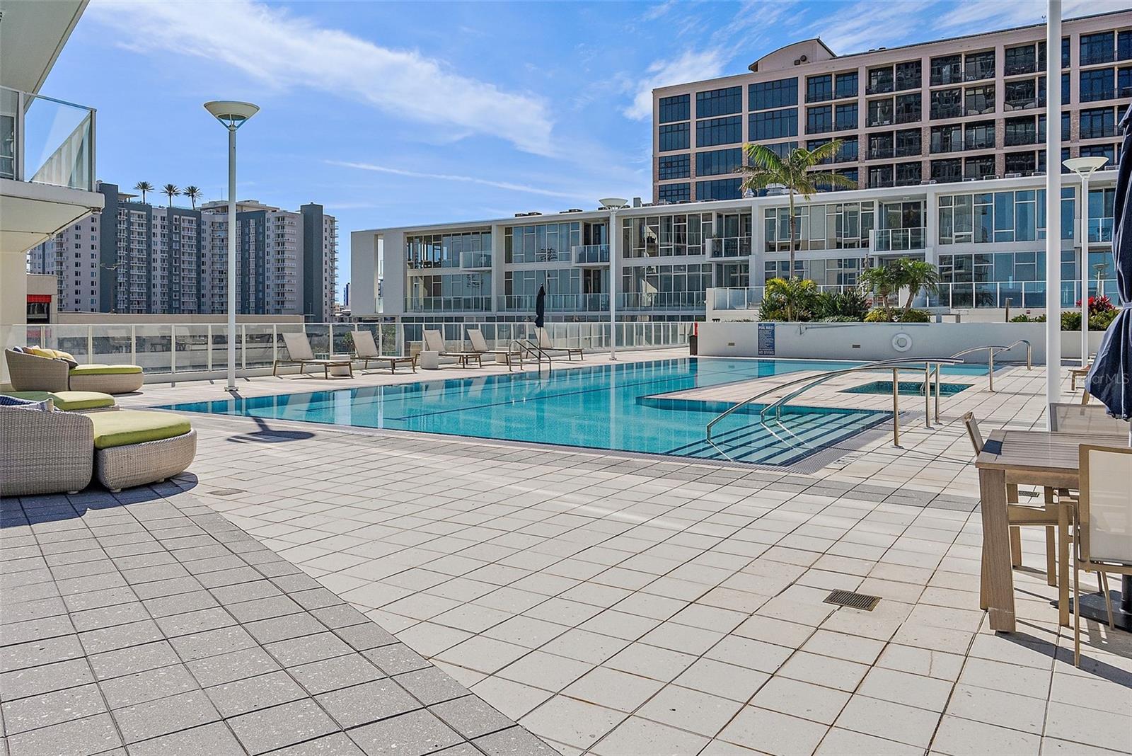 175 1ST ST S #211, ST PETERSBURG, FL, 33701