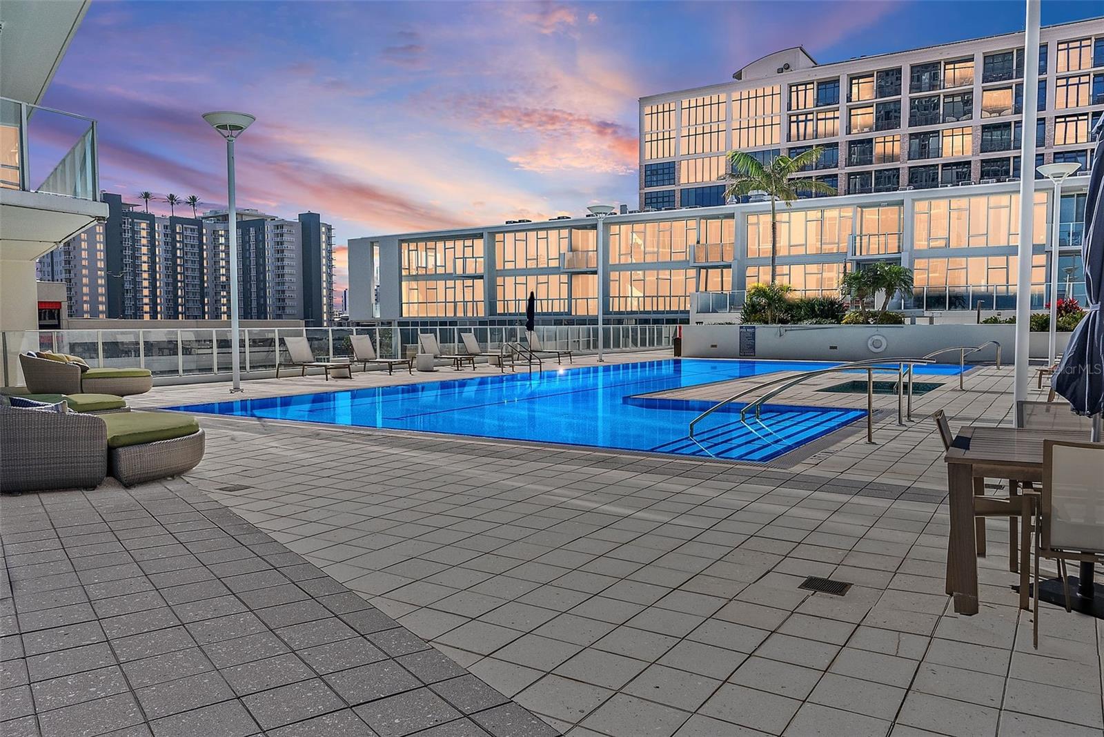 175 1ST ST S #211, ST PETERSBURG, FL, 33701