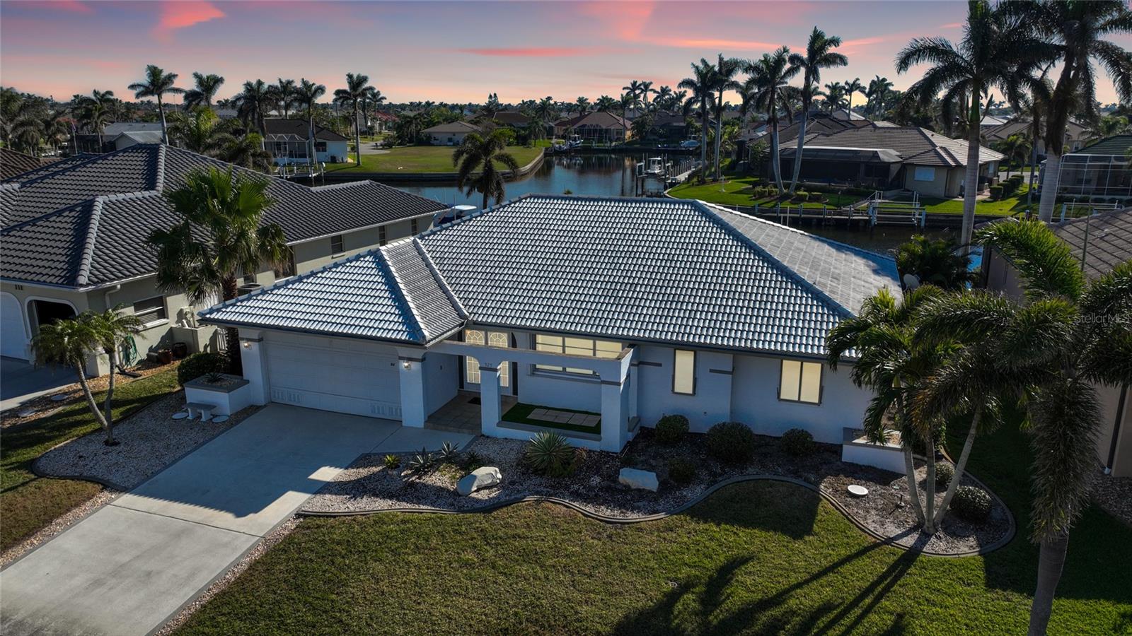 525 PORT BENDRES DR, PUNTA GORDA, FL, 33950