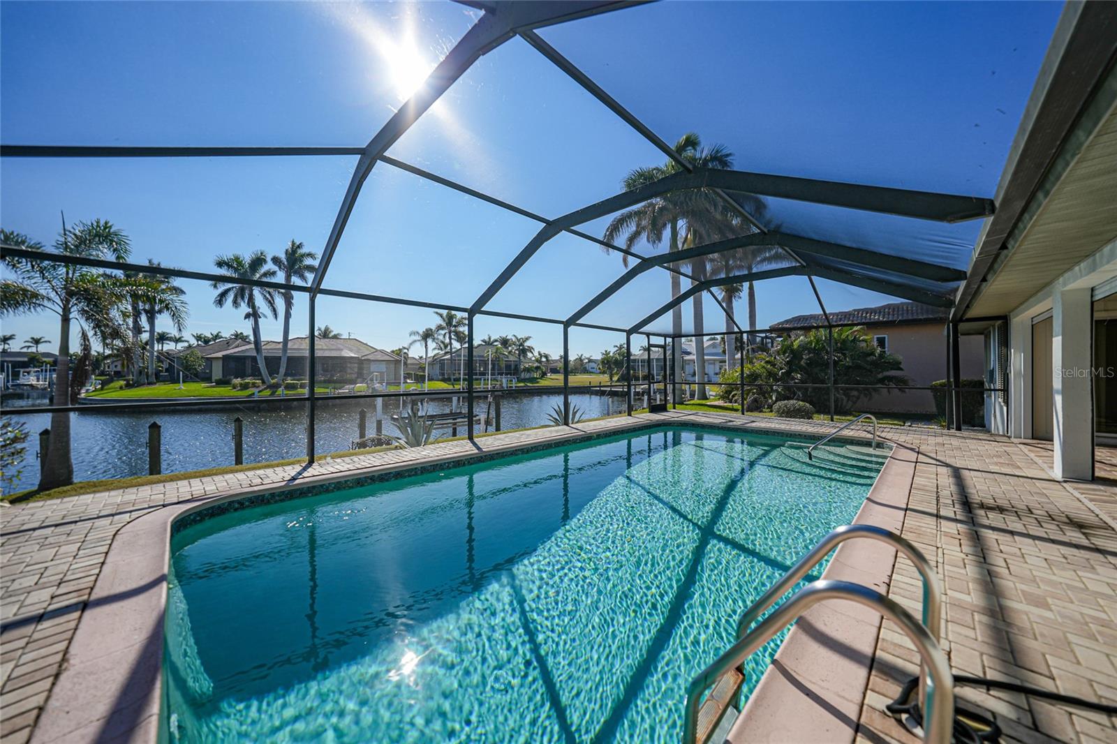 525 PORT BENDRES DR, PUNTA GORDA, FL, 33950