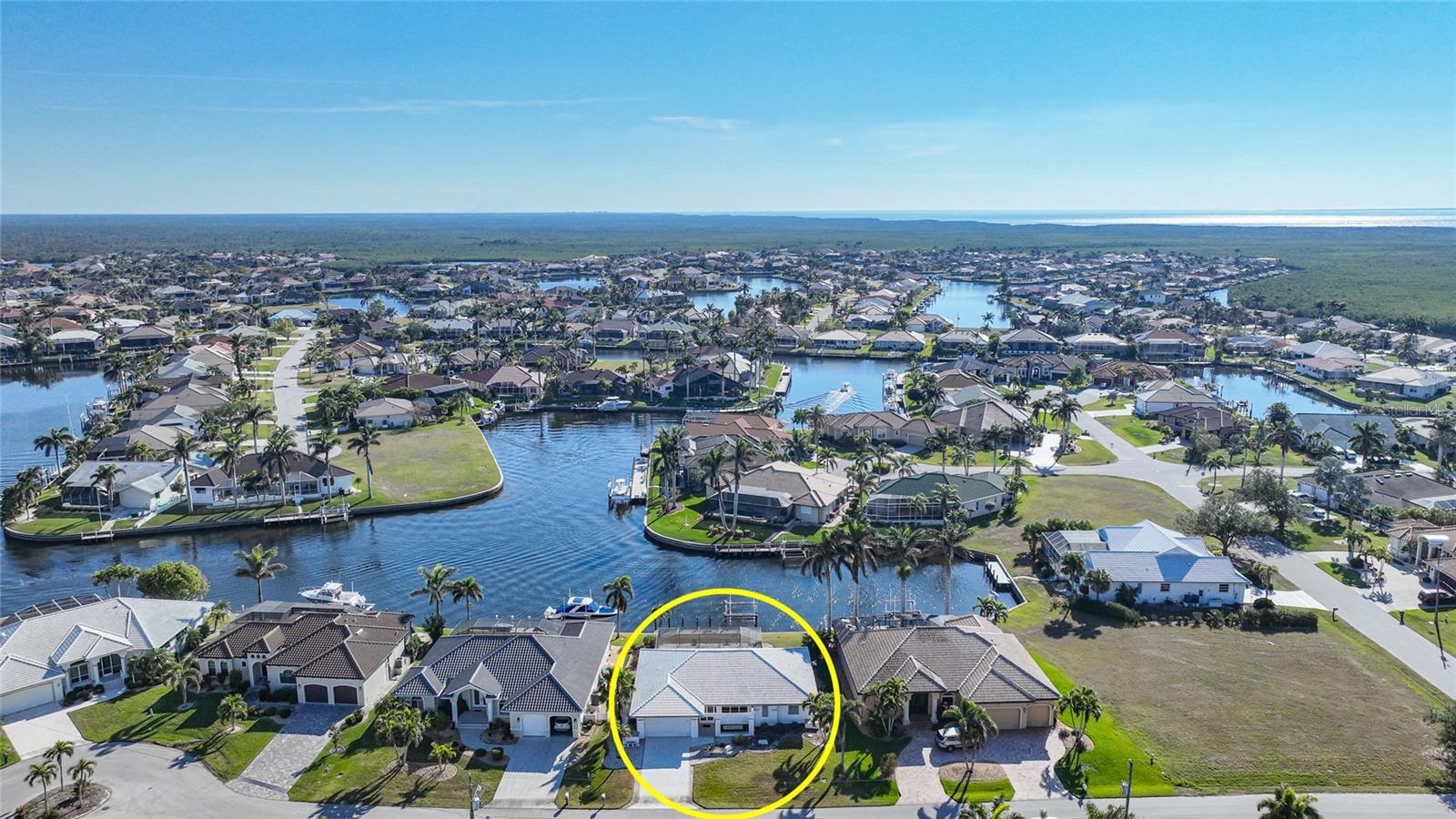 525 PORT BENDRES DR, PUNTA GORDA, FL, 33950