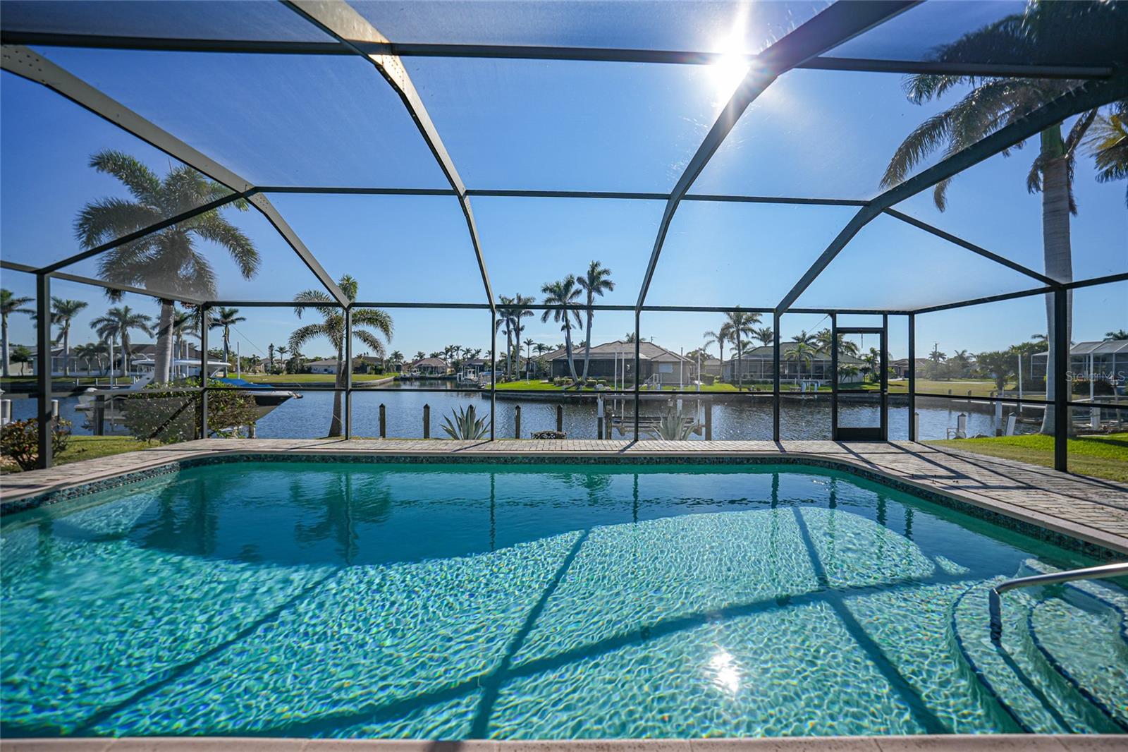 525 PORT BENDRES DR, PUNTA GORDA, FL, 33950