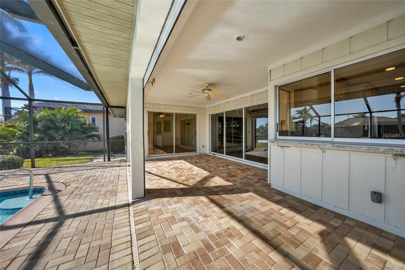 525 PORT BENDRES DR, PUNTA GORDA, FL, 33950